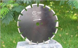 金剛石鋸片中高檔次質(zhì)量在市場發(fā)展遠景解析 金剛石鋸片中高檔次質(zhì)量在市場發(fā)展遠景解析