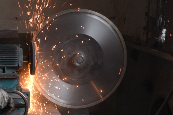 注意！石材專用鋸片沒有進(jìn)行這些規(guī)范操作將增加成本！